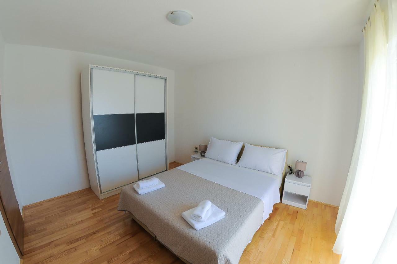 Apartment Neva Split Buitenkant foto